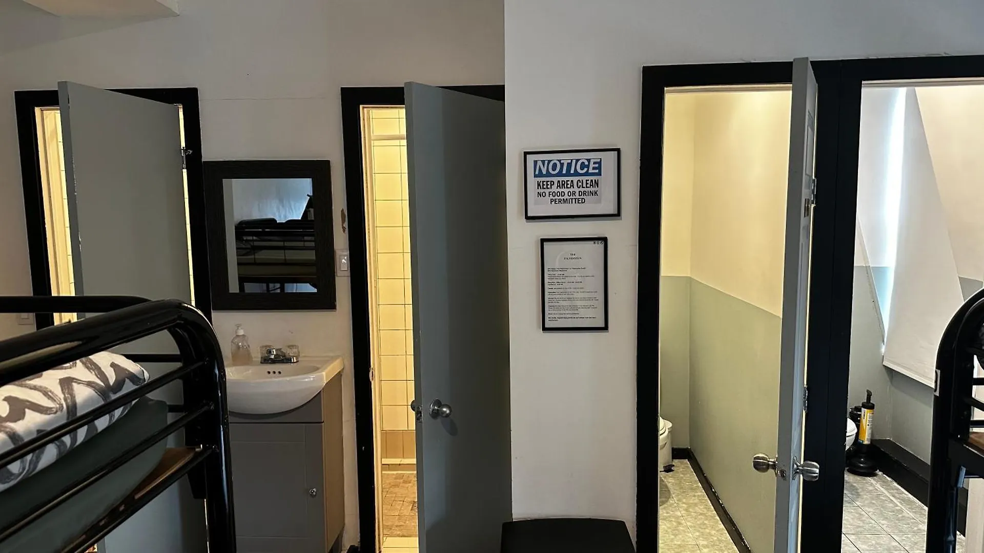 Queen Nest Hotel Toronto